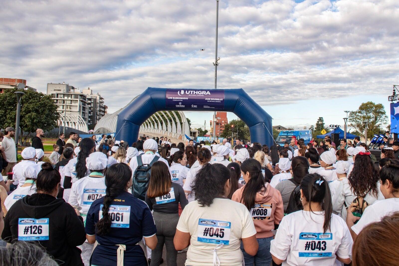 UTHGRA Córdoba realizó la Carrera de Mozos y Camareras 2026 con una convocatoria masiva y un esquema de premios sin precedentes